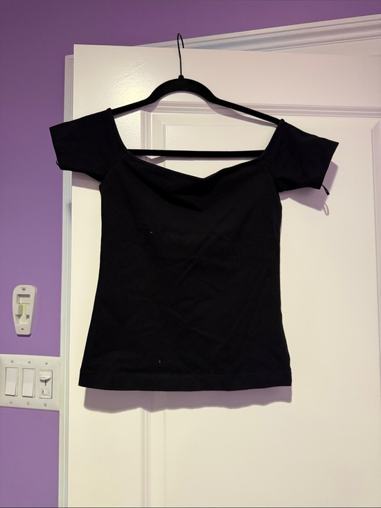 Agolde Tops - Agolde black off the shoulder tshirt